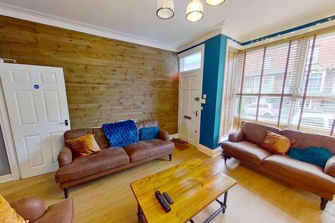 5 bedroom terraced house to rent, Grimthorpe Terrace, Headingley, Leeds, West Yorkshire