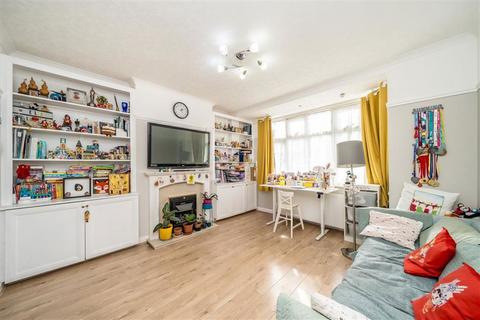 4 bedroom semi-detached house for sale, Woodyates Road, London SE12