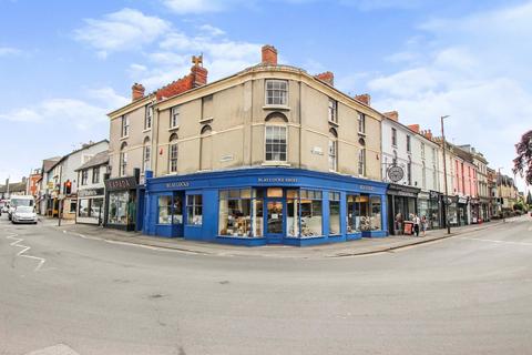 Studio to rent, Bath Road, Swindon SN1