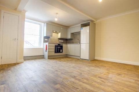 Studio to rent, Bath Road, Swindon SN1