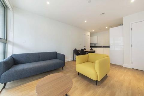 2 bedroom flat to rent, Green Street, London NW10