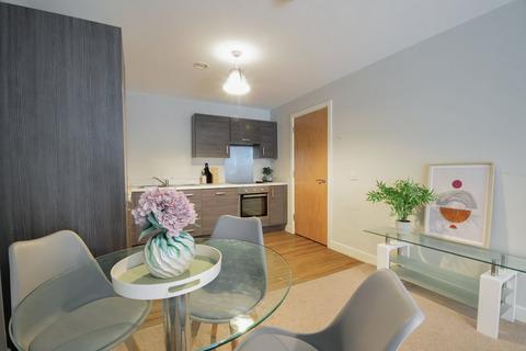 3 bedroom apartment to rent, Dyer Street, Salford M5