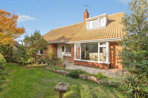 3 bedroom detached bungalow for sale, Oldway Park, Wellington