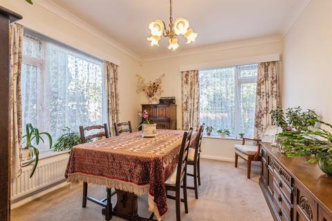 3 bedroom detached bungalow for sale, Oldway Park, Wellington