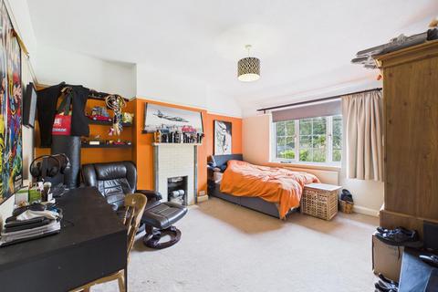 undefined, Woodcrest Road, Purley CR8