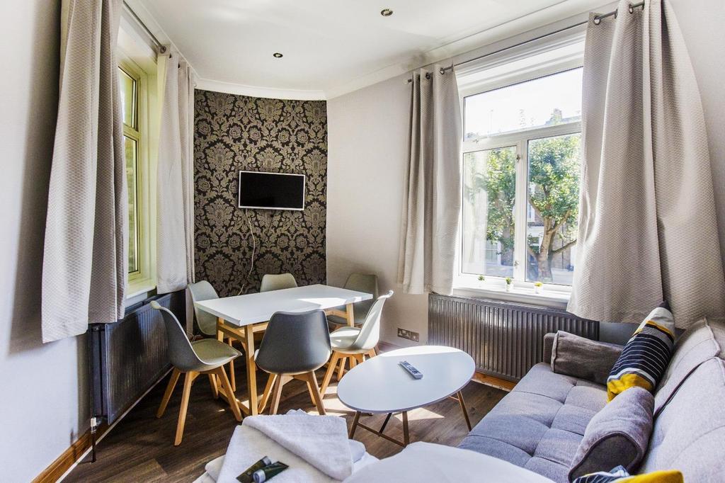 Apartment in London - View 3
