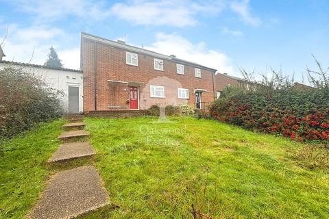 3 bedroom detached house to rent, Larchfield Road, Maidenhead SL6