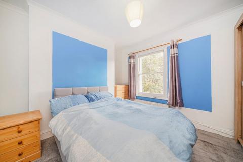 1 bedroom flat for sale, Cricketfield Road, London E5