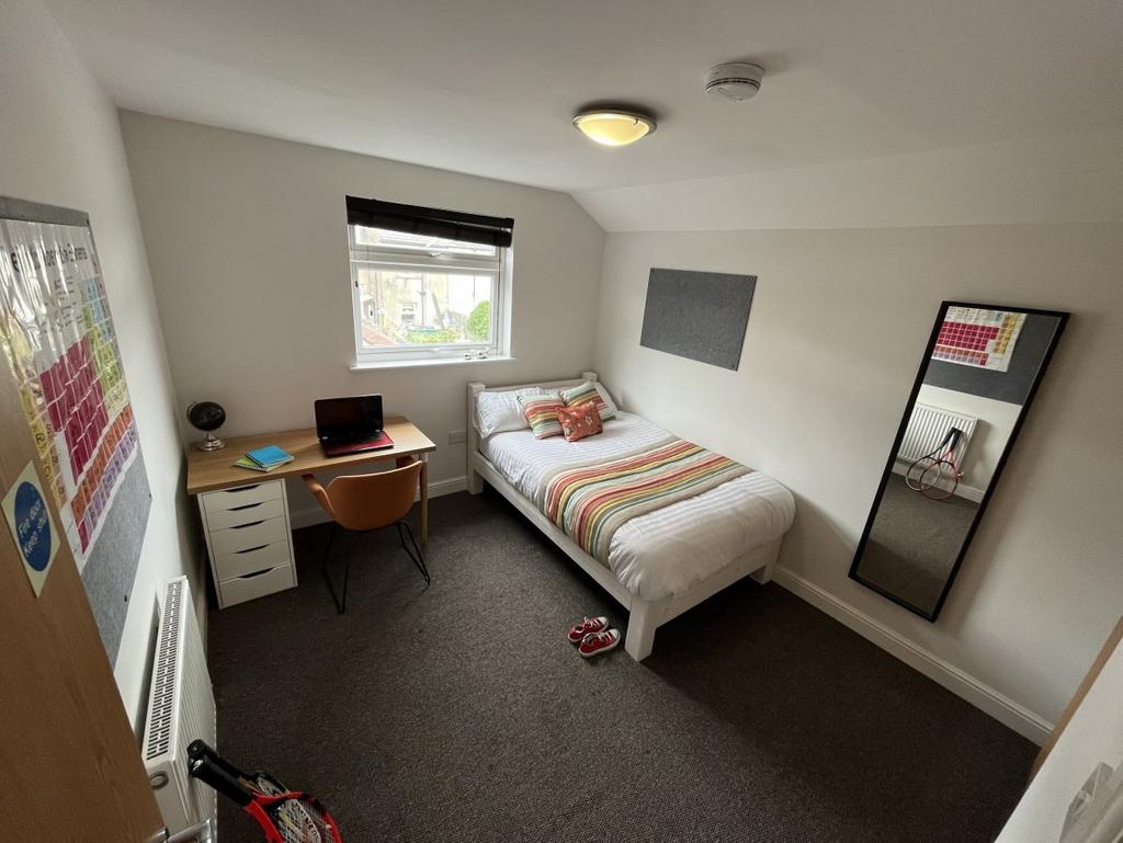 House in Cardiff, Maindy, Cathays - View 2