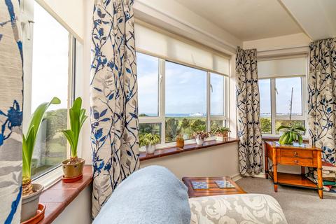 2 bedroom flat for sale, Clarence Parade, Queen's Keep Clarence Parade, PO5