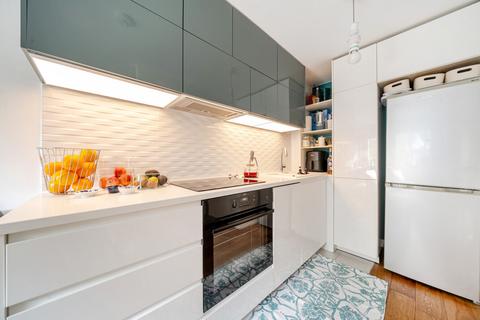 2 bedroom terraced house for sale, Rotherwood Close, Wimbledon, London, SW20