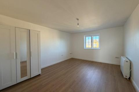 2 bedroom apartment to rent, Henley Road, Bedford MK40
