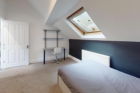 4 bedroom house to rent, 3 Victoria Road, Manchester M14
