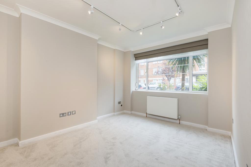 Apartment in St John's Wood - View 4