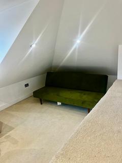 1 bedroom flat to rent, CHIGWELL, IG7