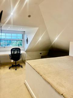 1 bedroom flat to rent, CHIGWELL, IG7