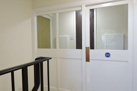 2 bedroom apartment for sale, Friends Avenue, Cheshunt, Waltham Cross, EN8