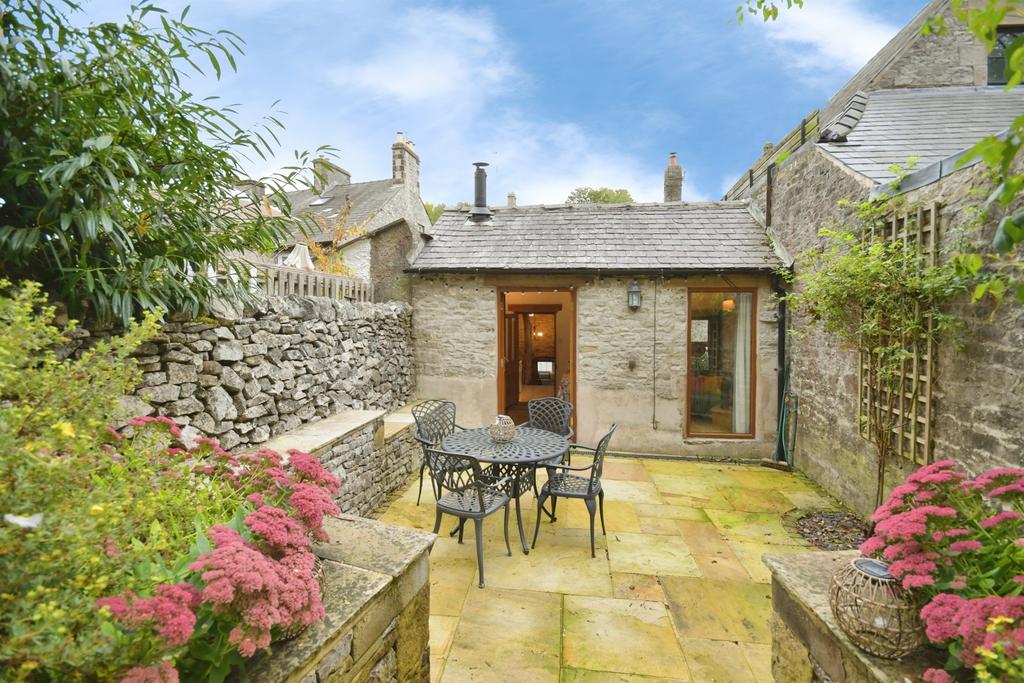 House in Buxton - View 3