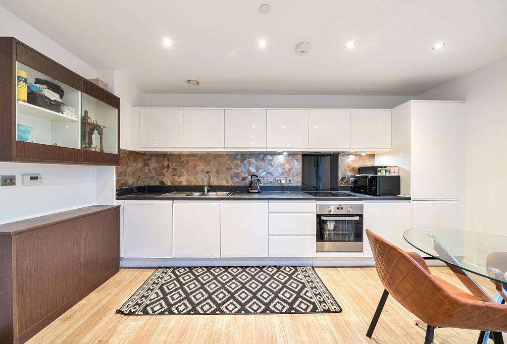 Apartment in London - View 2
