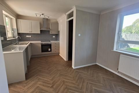 3 bedroom end of terrace house to rent, Ibsen Walk, Corby, NN18