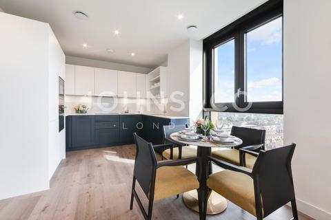 2 bedroom apartment to rent, Menara Point, Affinity View, London, E16