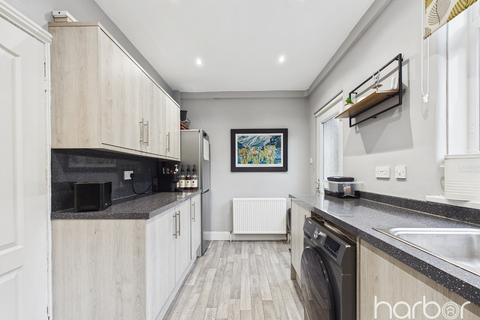 2 bedroom terraced house for sale, Barrachnie Road, Garrowhill, Glasgow, City of Glasgow, G69 6PJ