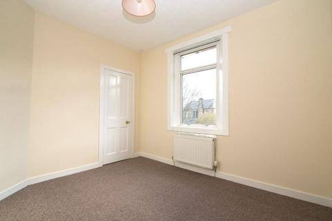 2 bedroom flat for sale, Barnet Crescent, Kirkcaldy KY1