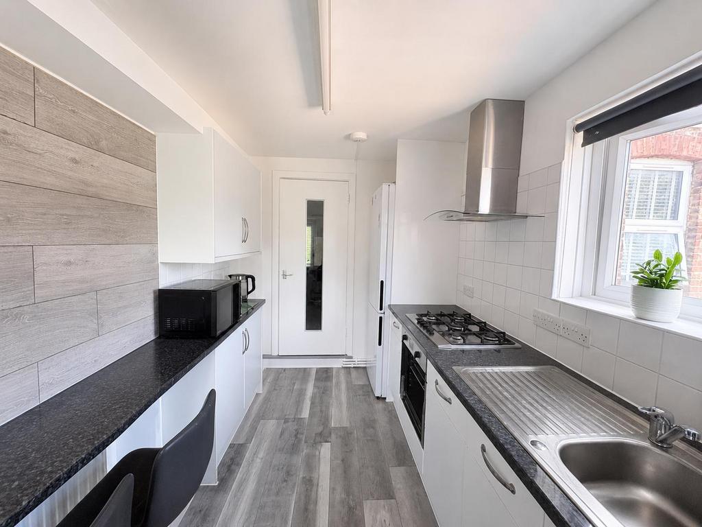 House in London - View 4