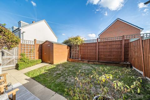 undefined, Weydon Lane, Farnham, GU9