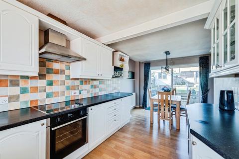 3 bedroom semi-detached house for sale, Colwell Drive, WITNEY
