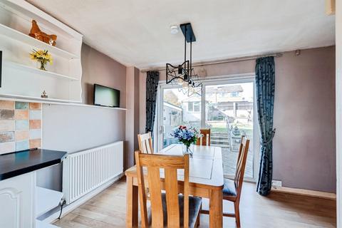 3 bedroom semi-detached house for sale, Colwell Drive, WITNEY