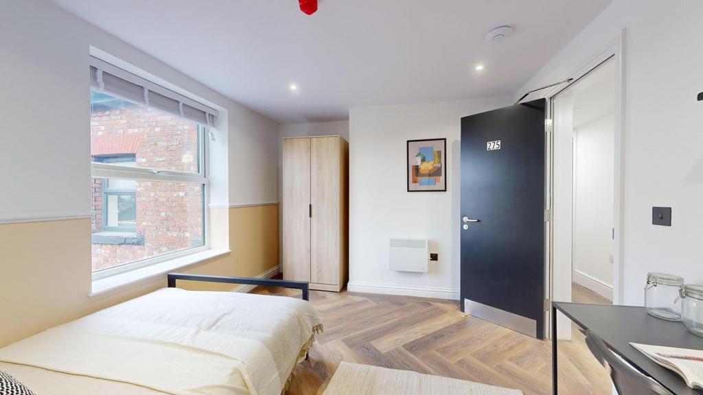Apartment in Manchester - View 3