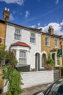 3 bedroom terraced house to rent, Bradgate Road, Catford, London, SE6