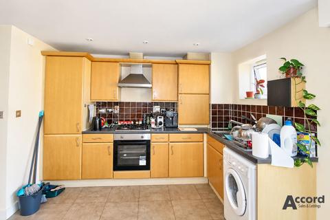2 bedroom property to rent, Malt House Place, Romford, RM1