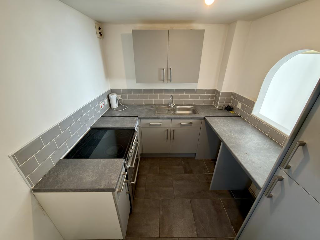 Apartment in Sandwell, West Midlands - More