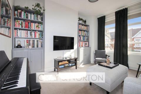 2 bedroom maisonette for sale, Balfour Road, South Norwood, SE25