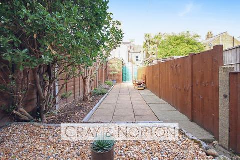 2 bedroom maisonette for sale, Balfour Road, South Norwood, SE25