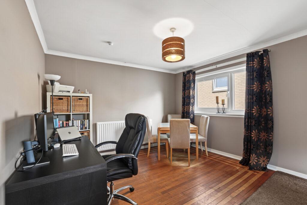 Apartment in Duntocher - More
