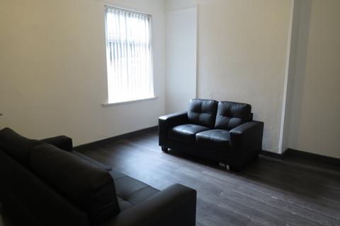 5 bedroom house to rent, Royland Road, Loughborough LE11