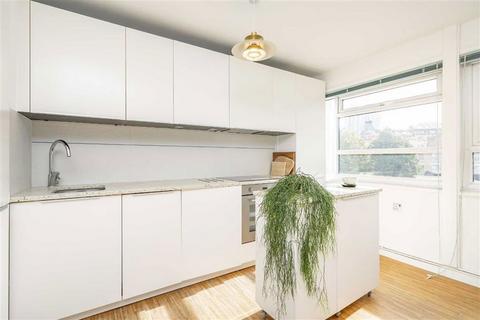 1 bedroom flat for sale, Charles Square Estate, London N1