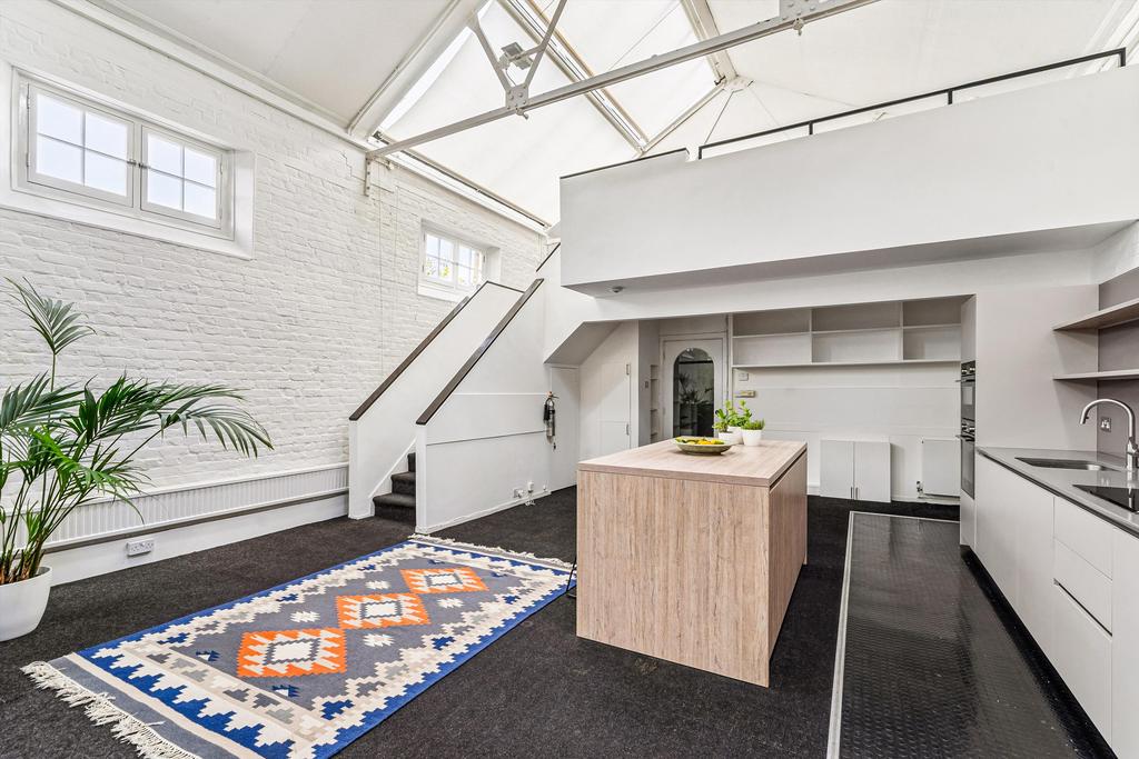 Apartment in London - View 3