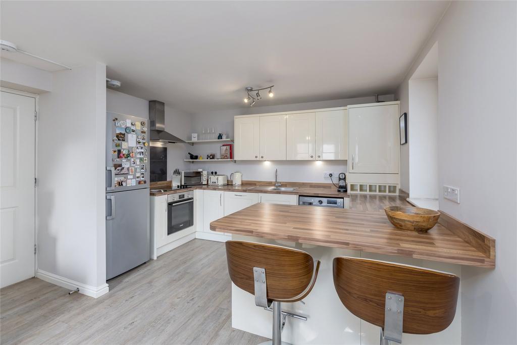 Apartment in Edinburgh - View 3
