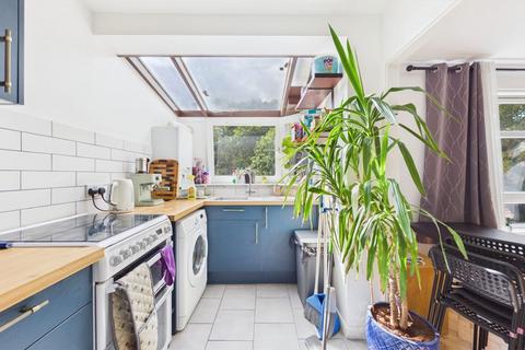 2 bedroom flat for sale, Valley Grove, Charlton