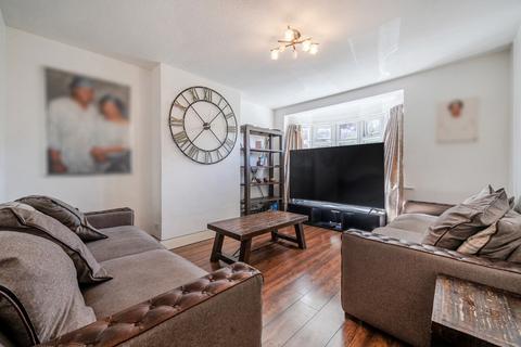 4 bedroom semi-detached house for sale, Magpie Hall Lane, Bromley, BR2