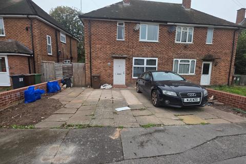 3 bedroom semi-detached house to rent, Colesbourne Road, Solihull B92