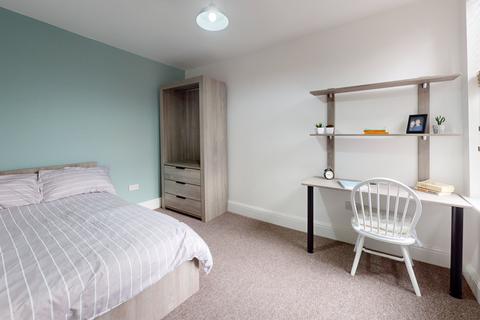 6 bedroom house to rent, Richmond Road, Manchester M14