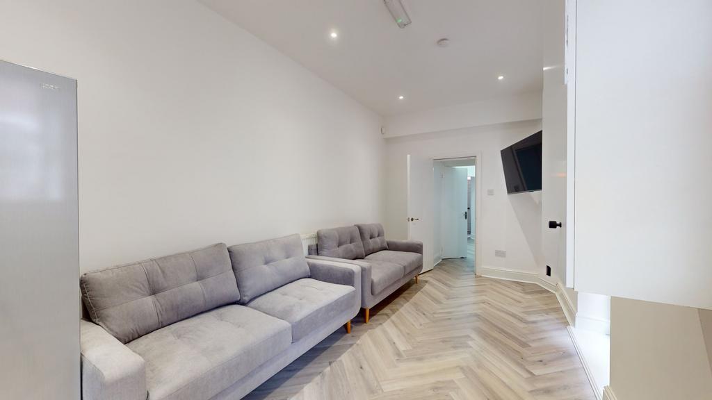 House in Manchester - More