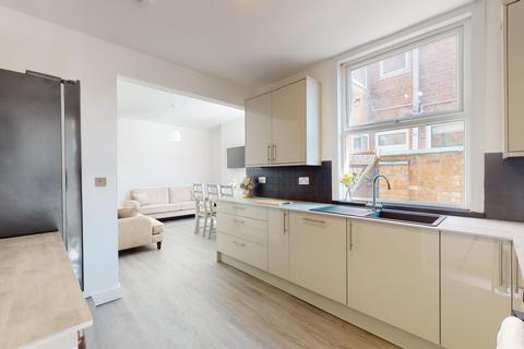 5 bedroom house to rent, Forest Road, Loughborough LE11
