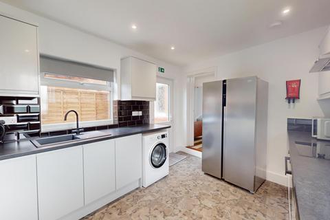 6 bedroom house to rent, Rosebery Street, Loughborough LE11