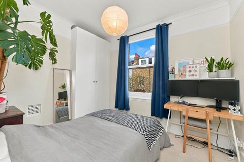 2 bedroom flat for sale, Arlingford Road, Lambeth, London, SW2